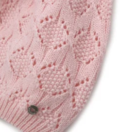 Cappello a maglia traforata